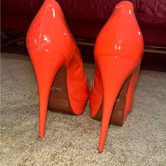 Italian designer shoes. Worn less than 5 times because I’m very tall - Picture 3 of 9